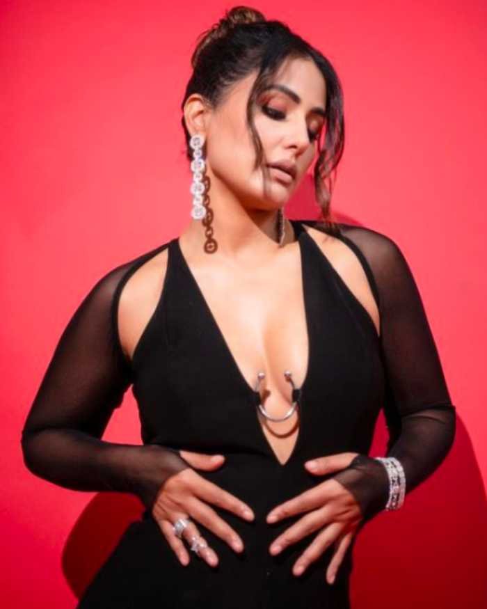 hina_khan 7